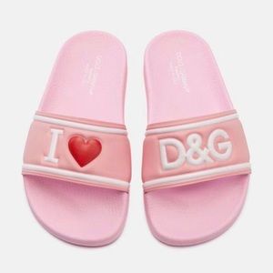 I Heart D&G Slides
